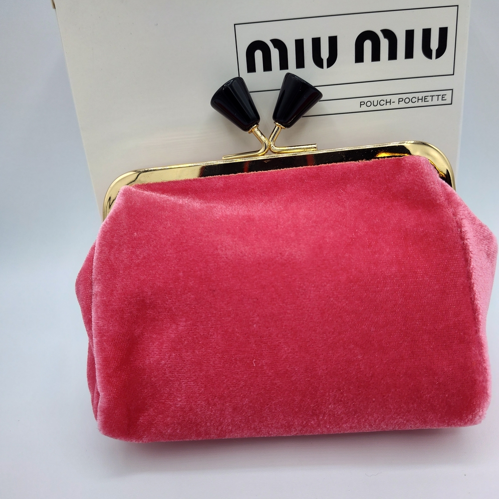 MIU MIU Velvet Pink Pouch Gold Frame Kisslock Bag Pochette Perfume - Picture 2 of 5
